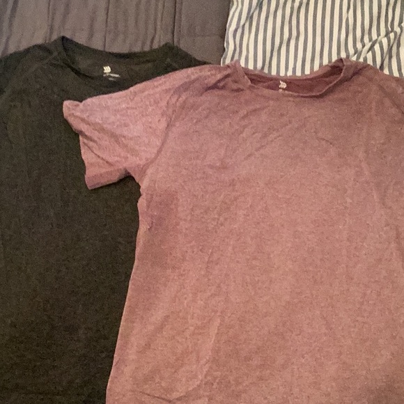 All in motion workout shirts - Picture 1 of 3